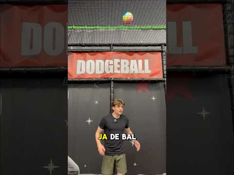 IK MOET DE BAL HALEN (trampolinepark)