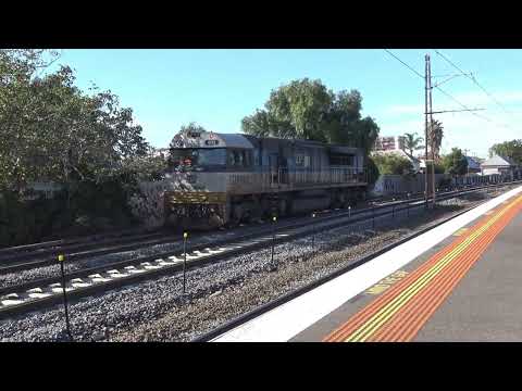 LDP002 Light Loco at Middle Footscray