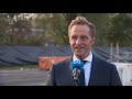 Minister Hugo de Jonge bij aftrap xl-snelteststraat