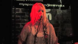 Greta Gaines - Whiskey Thoughts - Live at The Basement