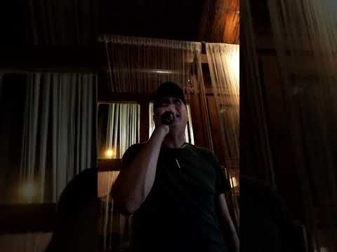 Jovan Momčilović - Jos i danas zamirise tresnja (live)