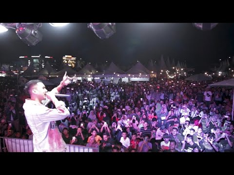 MK K-Clique - Malu Apa Bossku , Haa Tepuk & Rahsia LIVE at AbsolutFoodFest 2019 ( Johor Bahru )