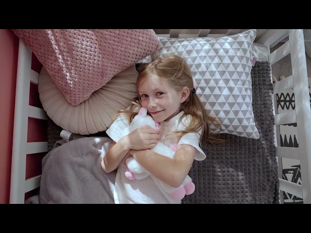 Video Teaser für Kinderbett Hausbett Noemi