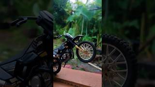 Download lagu Dirt bike finger toys | diecast motorcross oleng #dirtbike #diecast #shorts mp3