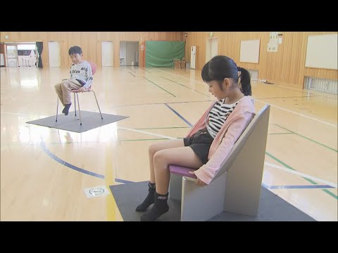 お気に入りの椅子を見つけよう　小学校でアート授業／埼玉県
