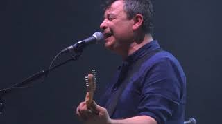 Manic Street Preachers - Born a girl (live in Leicester)