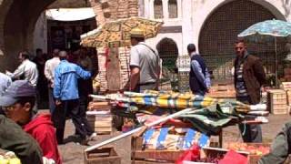 preview picture of video 'Entrance to Tétouan Market'