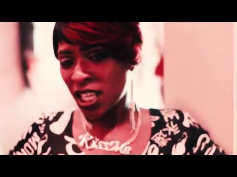 Shawty 4'8"   Mr. Weedman