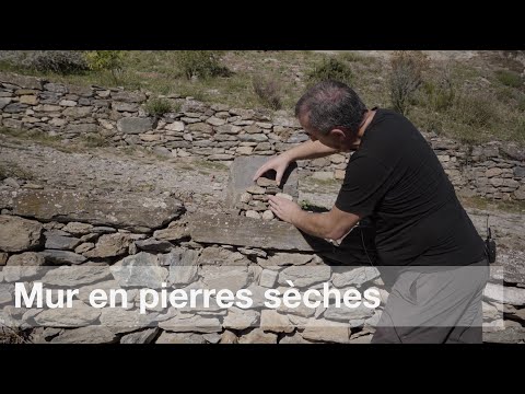 COMMENT FAIRE UN MUR EN PIERRE SECHE
