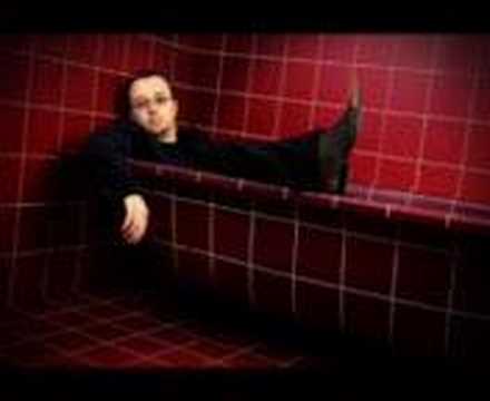 Christopher Phonk ft. Sarah - Why don't you love me