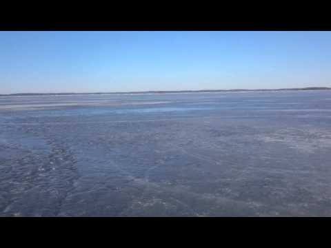 Kevätjää jymisee Vanajanselällä 14.3.2015 klo 11:00