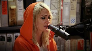 The Maid Needs A Maid - Emily Haines And The Soft Skeleton (Legendado PT/BR)