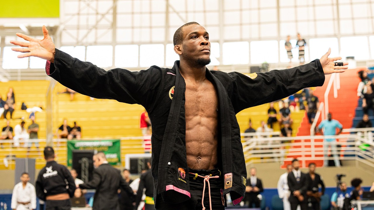 15 Submissions From Brasileiros That Will Make You Question Your Brown Belt