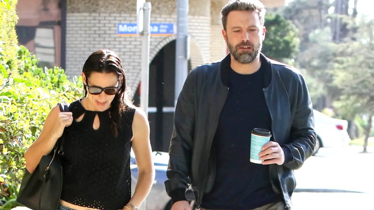 Jennifer Garner Spotted Leaving the Medical Center of Santa Monica with Ben Affleck
