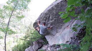 Video thumbnail of Anticrits, 6b. Cavallers