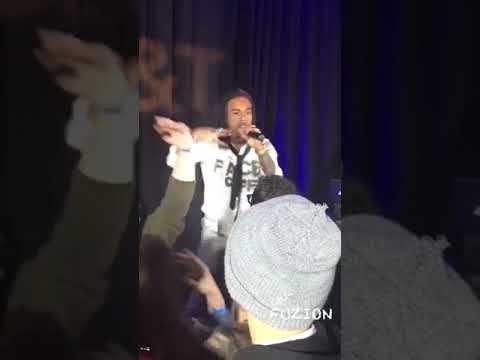 Vic Mensa Performs “16 Shots” at AT&T Flagship Store in Chicago