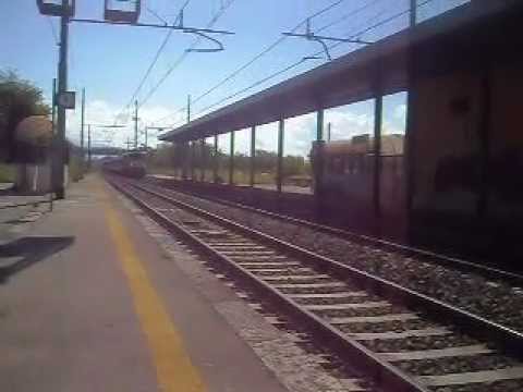 InterCity con E 656 transita a Montecorvino R.-Bellizzi