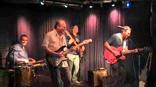 Mike & the Mellotones ft. Enrico Crivellaro at Cambrinus