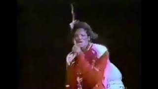 Michael Jackson &amp; Eddie Van Halen &quot;Beat It&quot; live 1984