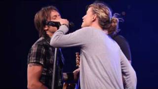 Keith Urban, Sugarland sing Seven Bridges Road by The Eagles