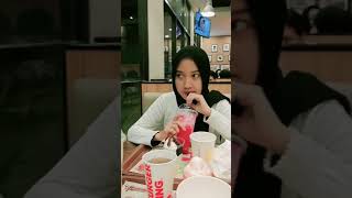 Download lagu Story WA Mentahan Halu Makan Bareng cewe cantik. buat manasin mantan, prank temen. mp3 Download lagu Story WA Mentahan Halu Makan Bareng cewe cantik. buat manasin mantan, prank temen. mp3