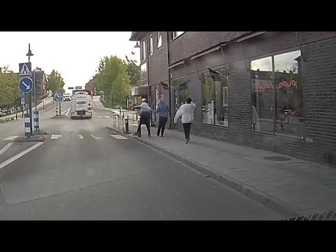 Just kids behaving like stupid kids…