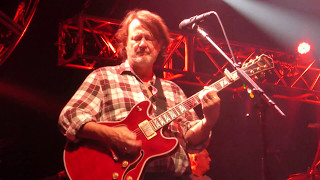 Widespread Panic - Walk On [Neil Young cover] (Houston 10.27.13) HD