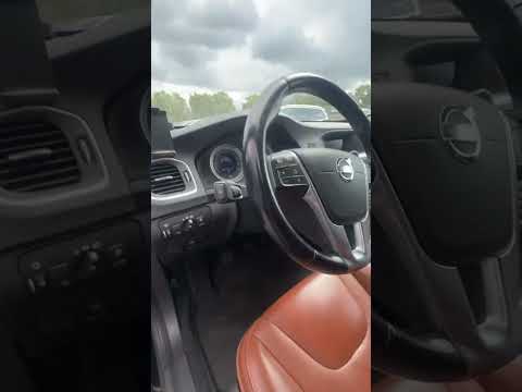 фото volvo v60 i 0