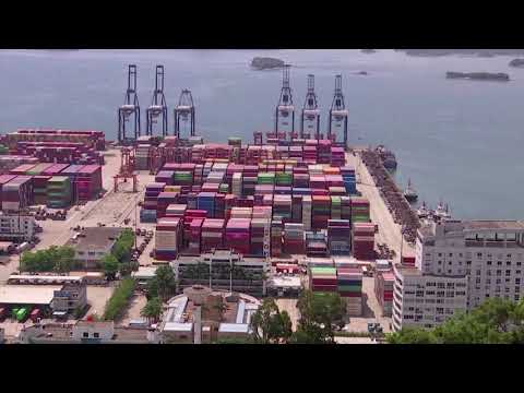 中國工廠以三年來最快速度擴張 (China's factories expand at fastest pace in three years)