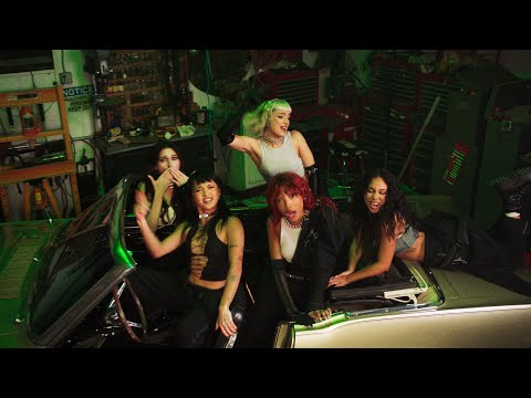 Boys World - Mantrum (Official Music Video)