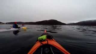 preview picture of video 'Padling med havets kjemper - Skulsfjord 22.11.2014'