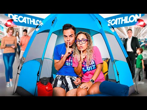 ACAMPAMOS DENTRO DE UMA LOJA SEM NINGUÉM SABER E ISSO ACONTECEU!