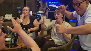 베트남 호치민의 밤무대~~