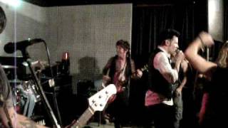 Sex Action - L.A. Guns (with Tracii Guns and Jizzy Pearl) Live @ Motorockas 10.09.09