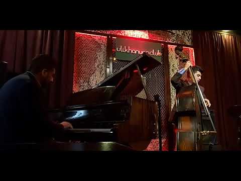 The Rafael Petrossian Trio - Recado Bossa Nova ( The Gift ) By Djalma Ferreira