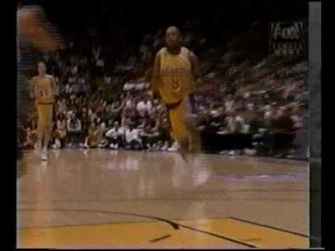 Kobe Bryant (21pts) vs. Pistons (1997)