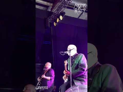 Masters of Reality - The Blue Garden (Chris close-up)