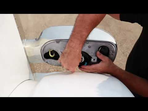 Installing the Alpha Series Lighting Peterbilt 389/589/567 LED Headlight Bulbs