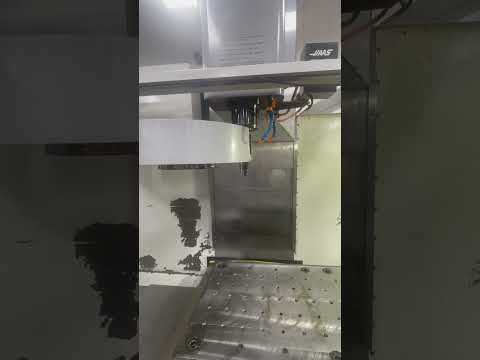 Haas VF3 APC Vertical Machining Center Tool change