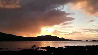 Kahit gaano kadilim ang ulap, laging sisikat ang araw.”