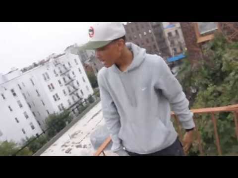 BEE STAXX - ON THE LINE