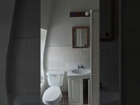 516 W Queen Ln - Video 5 of 5