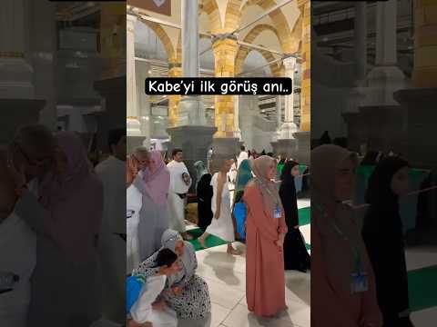 Kabe’yi ilk defa gören kardeşimiz gözyaşlarına hakim olamadı 🥹🥹 #kabe #buluşma #mescidiharam #fyp