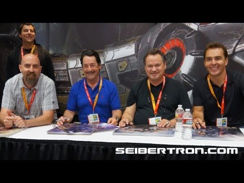 Activision's Transformers Fall of Cybertron Video Game Talent signing SDCC 2012 - Seibertron.com