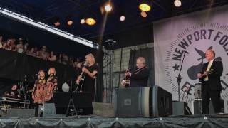 Roger Waters &amp; John Prine - Newport Folk Fest 2017 - Hello In There