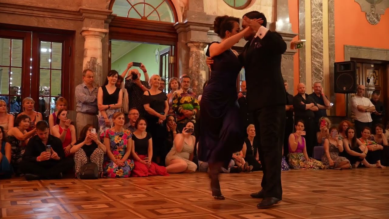 Magdalena Myszka & Ezequiel Mendoza  1