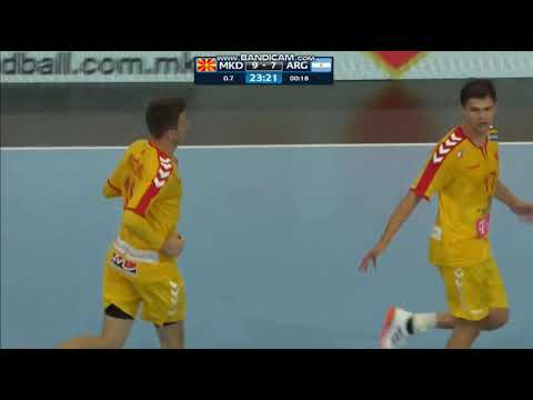 Nenad Kosteski flying