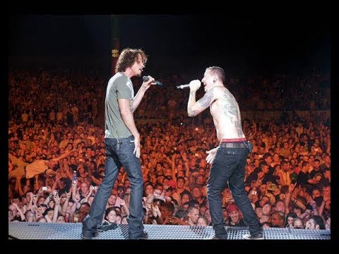 Linkin Park ft CHRIS CORNELL "Crawling" LIVE (sub español)