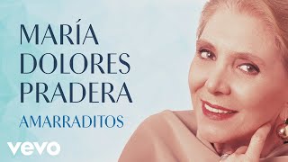 Kadr z teledysku Amarraditos tekst piosenki María Dolores Pradera