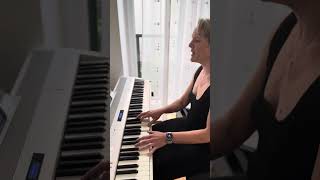 Love ridden (Fiona Apple cover), performed by Lindsey Huff